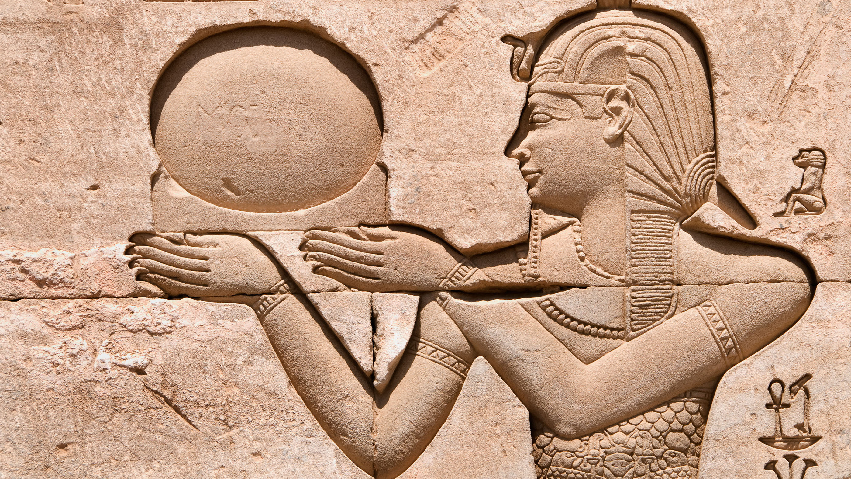 Cleopatra: The Last Queen of Egypt and Her Enduring Legacy