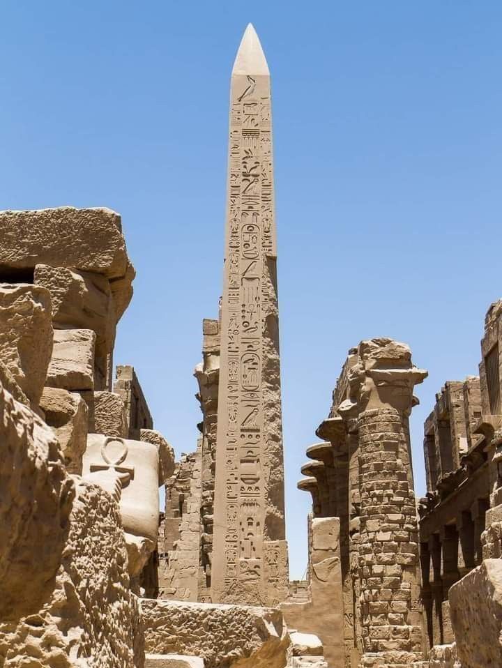 Pharaonic obelisk. Obelisk of Pharaoh. Obelisk high quality of alabaster. The luminous obelisk. Made in Egypt